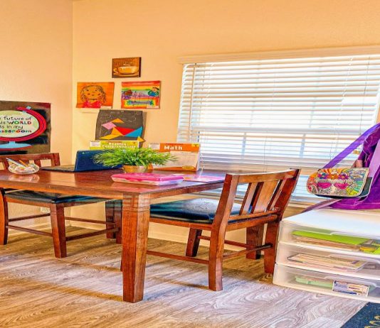 Moms Get It Done: Homeschool