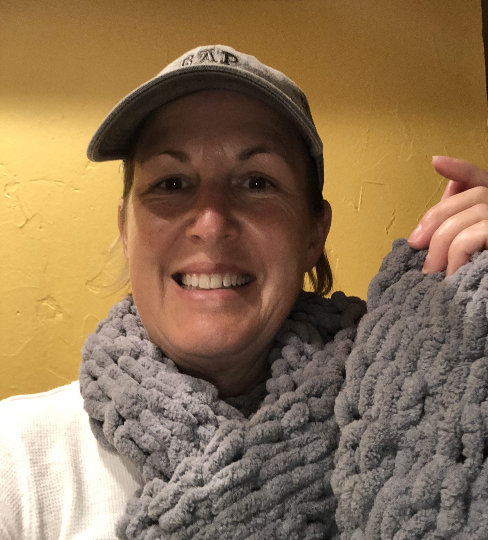 My first loop yarn scarf
