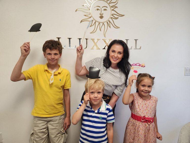 Lluxxall School of Etiquette and Manners